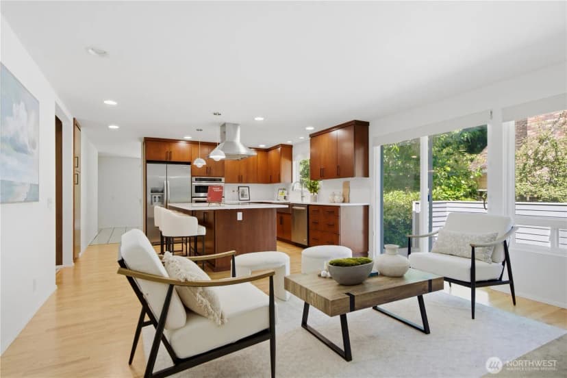 Property photo for 12910 Ne 28th Street, Bellevue photo 15