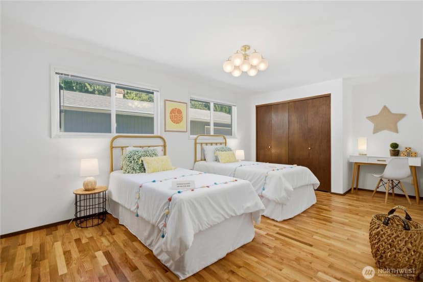 Property photo for 12910 Ne 28th Street, Bellevue photo 27