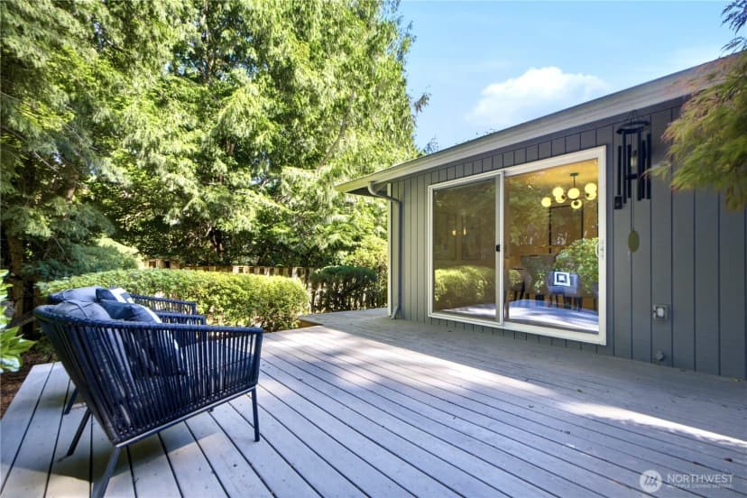 Property photo for 12910 Ne 28th Street, Bellevue photo 35