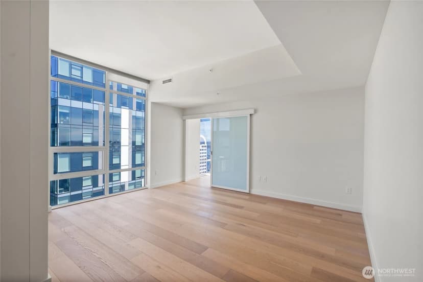 Property photo for 121 Stewart Street #3302, Seattle photo 3