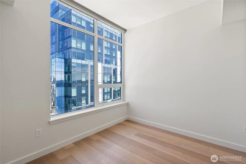 Property photo for 121 Stewart Street #3302, Seattle photo 6