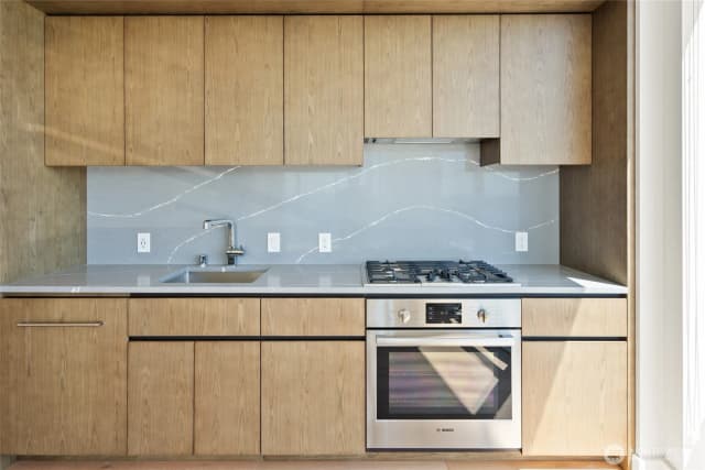 Property photo for 121 Stewart Street #3105, Seattle photo 2