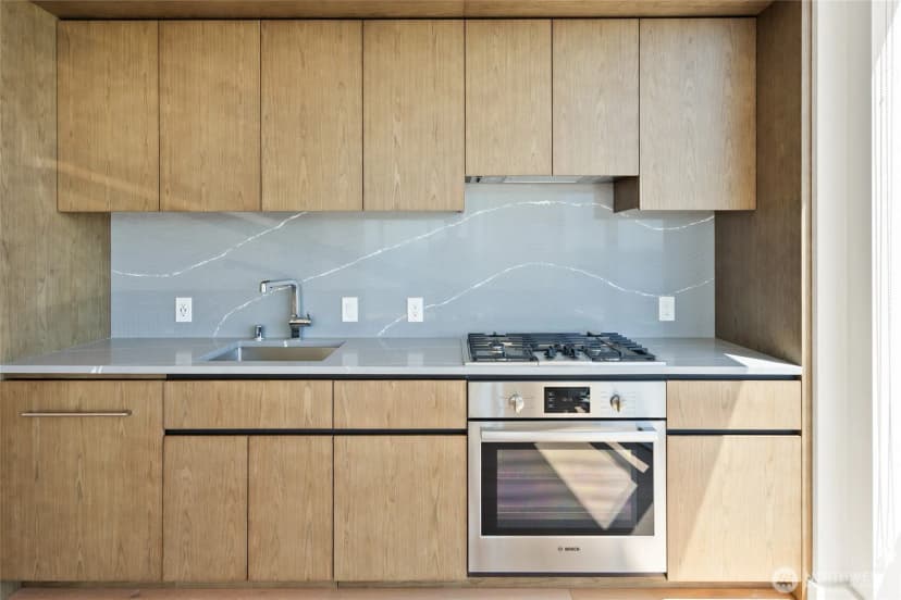Property photo for 121 Stewart Street #3105, Seattle photo 2