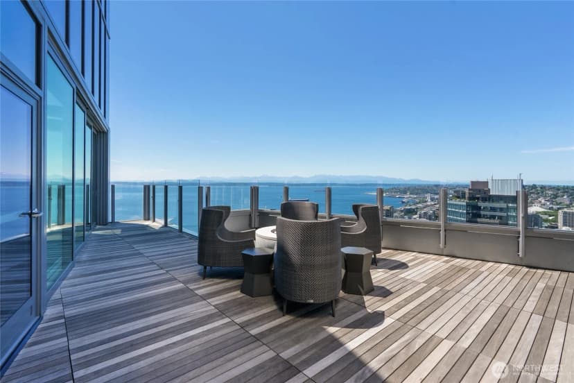 Property photo for 121 Stewart Street #3105, Seattle photo 15