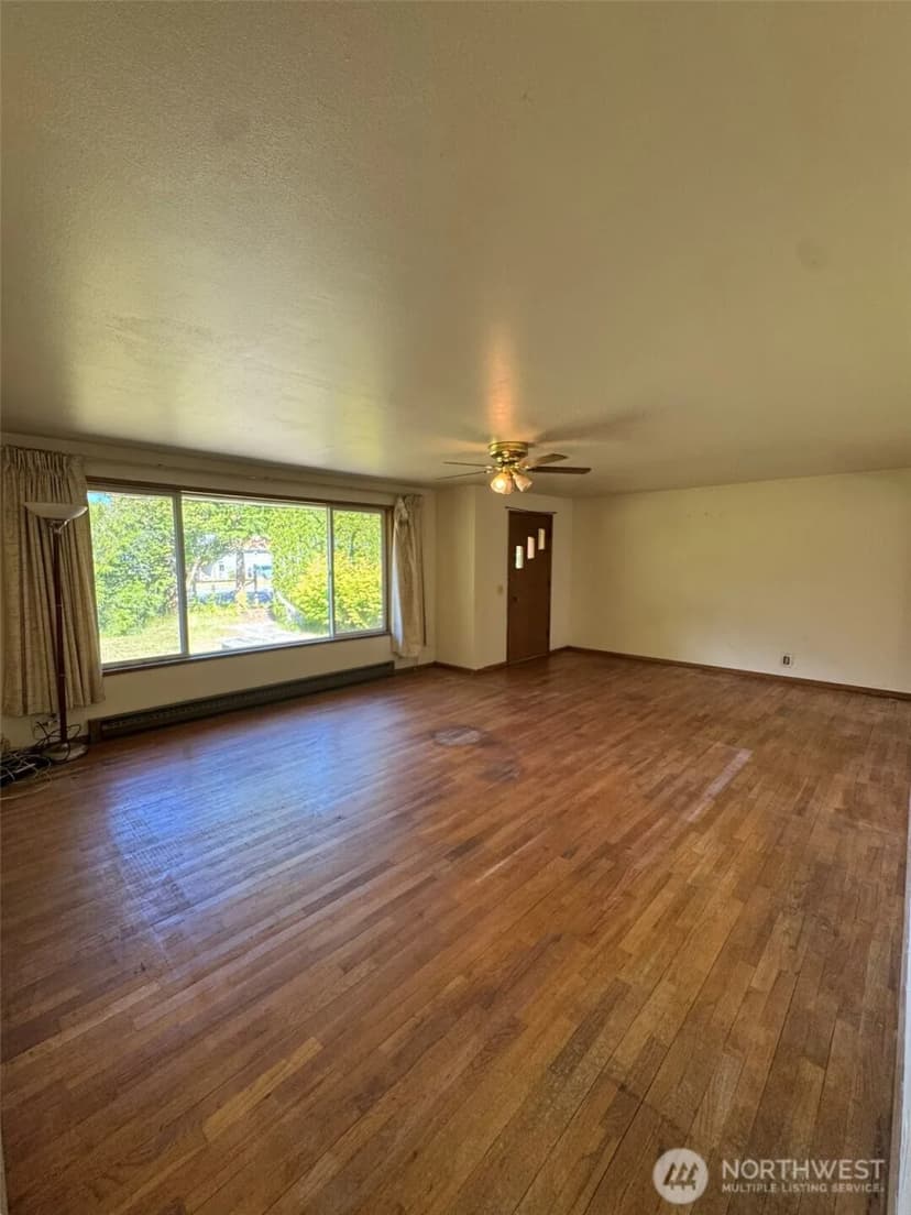 Property photo for 660 Commercial Avenue, Darrington photo 19