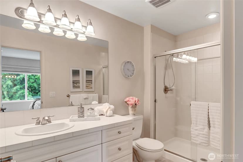 Property photo for 323 240th Place Se, Sammamish photo 27