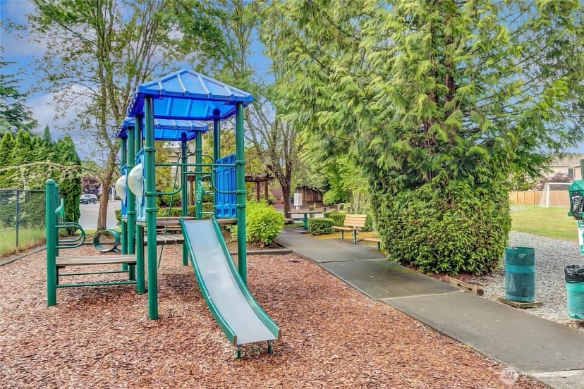 Property photo for 323 240th Place Se, Sammamish photo 39
