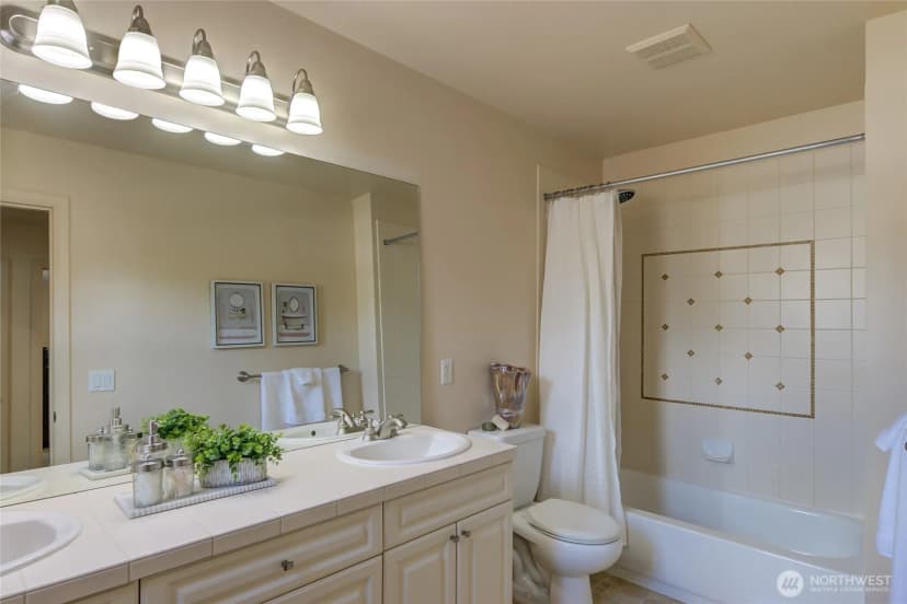 Property photo for 323 240th Place Se, Sammamish photo 29