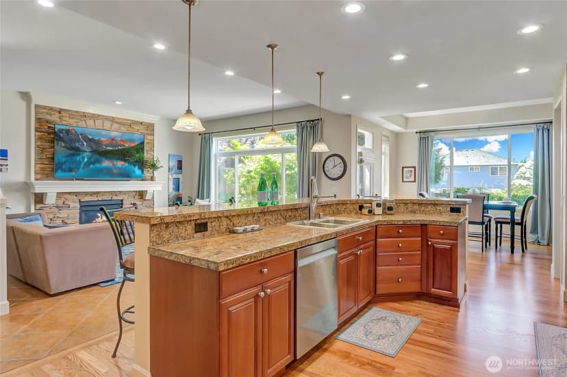 Property photo for 323 240th Place Se, Sammamish photo 8