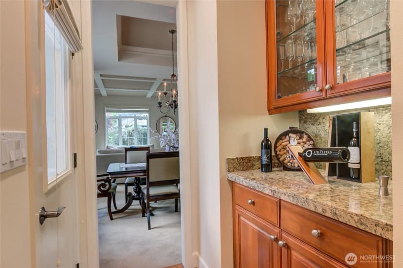 Property photo for 323 240th Place Se, Sammamish photo 16