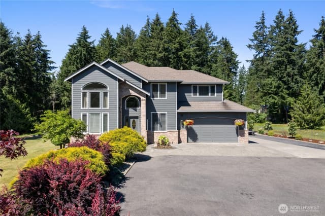 Property photo for 24714 64th Avenue E, Graham photo 2