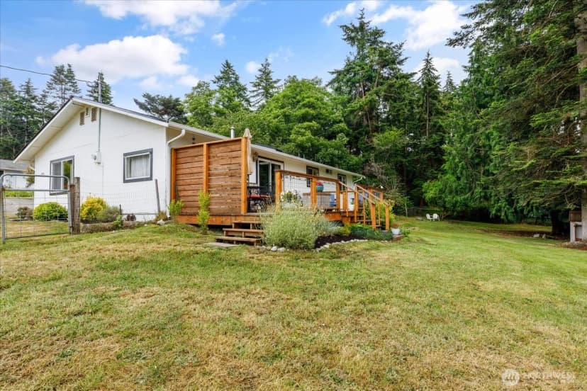 Property photo for 975 Ferry Avenue, Coupeville photo 32