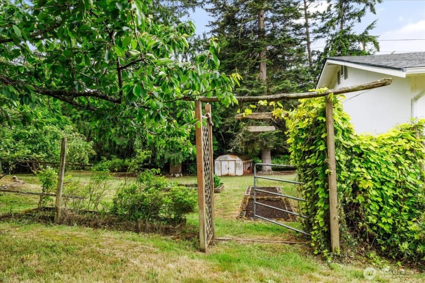 Property photo for 975 Ferry Avenue, Coupeville photo 39