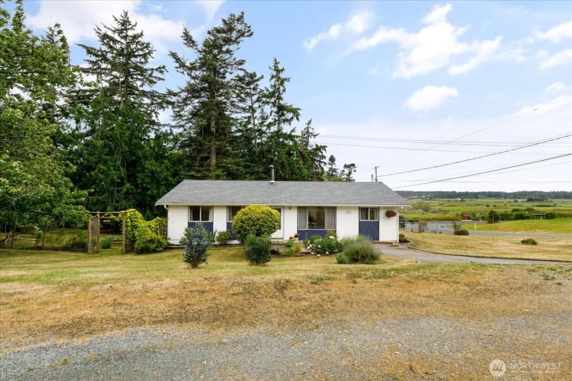 Property photo for 975 Ferry Avenue, Coupeville photo 4