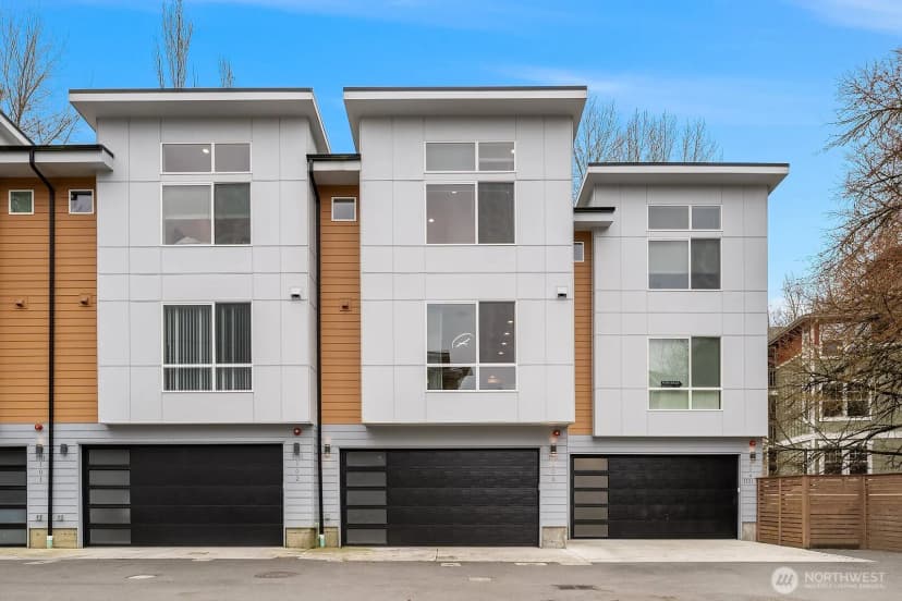 Property photo for 7721 Ne 175th Street #103, Kenmore photo 27