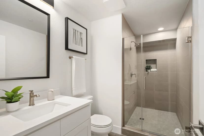 Property photo for 7721 Ne 175th Street #103, Kenmore photo 24