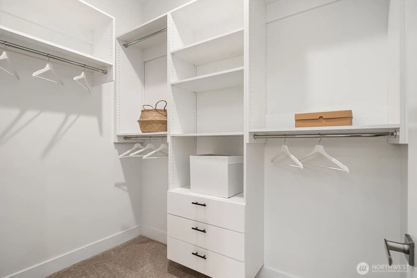 Property photo for 7721 Ne 175th Street #103, Kenmore photo 15