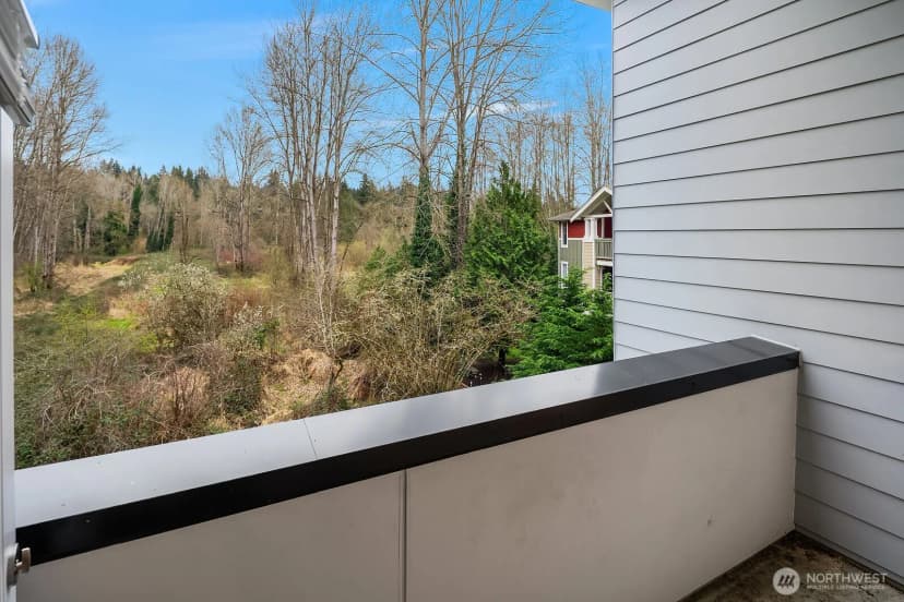Property photo for 7721 Ne 175th Street #103, Kenmore photo 18
