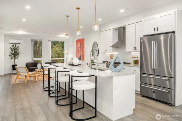 Property photo for 7721 Ne 175th Street #103, Kenmore photo 5
