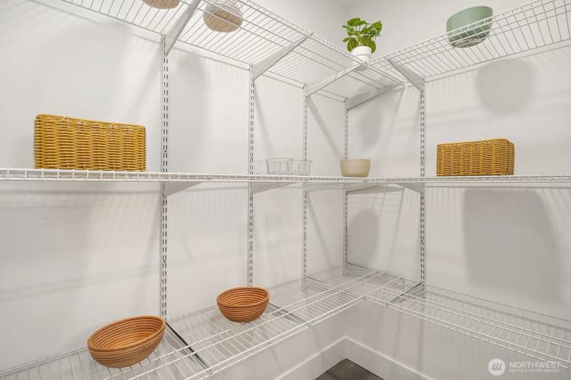 Property photo for 7721 Ne 175th Street #103, Kenmore photo 12