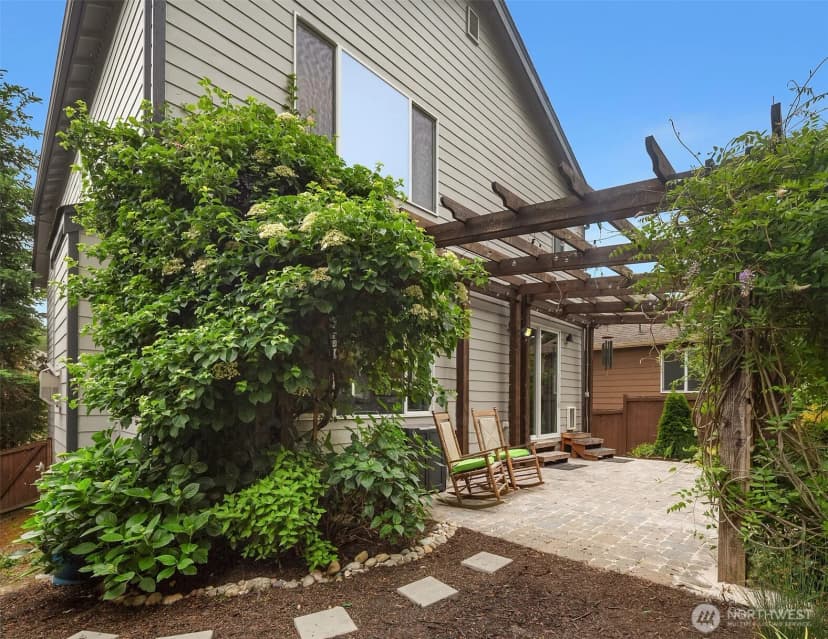 Property photo for 2123 131st Place Sw, Everett photo 18