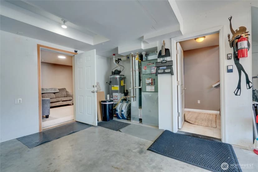 Property photo for 2123 131st Place Sw, Everett photo 36