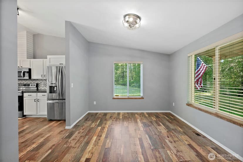 Property photo for 8816 324th St E, Eatonville photo 7