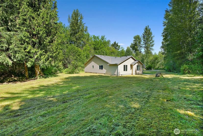 Property photo for 8816 324th St E, Eatonville photo 35