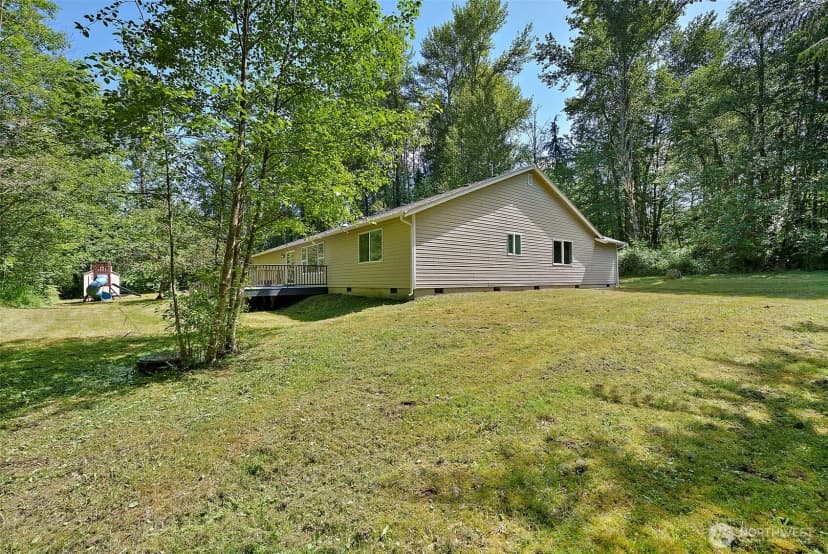 Property photo for 8816 324th St E, Eatonville photo 36