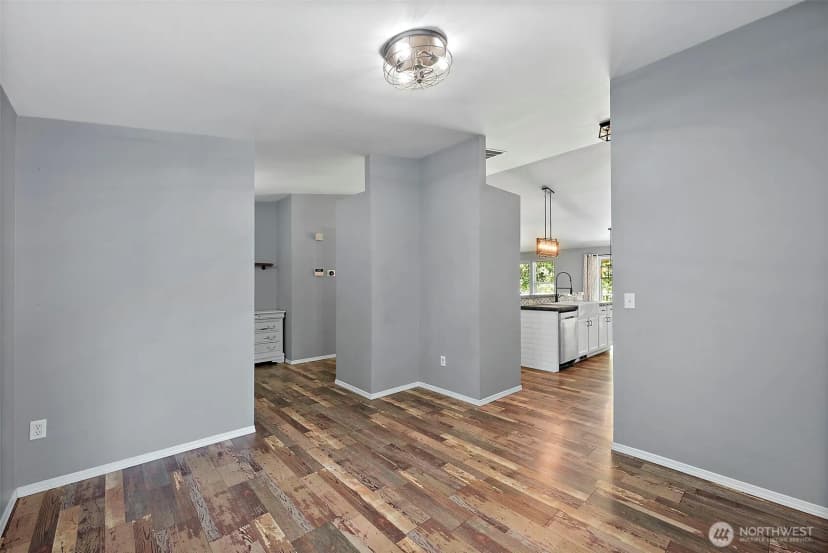 Property photo for 8816 324th St E, Eatonville photo 8