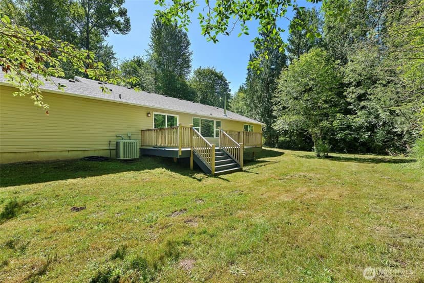 Property photo for 8816 324th St E, Eatonville photo 31