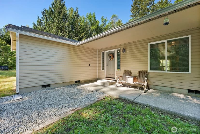 Property photo for 8816 324th St E, Eatonville photo 4