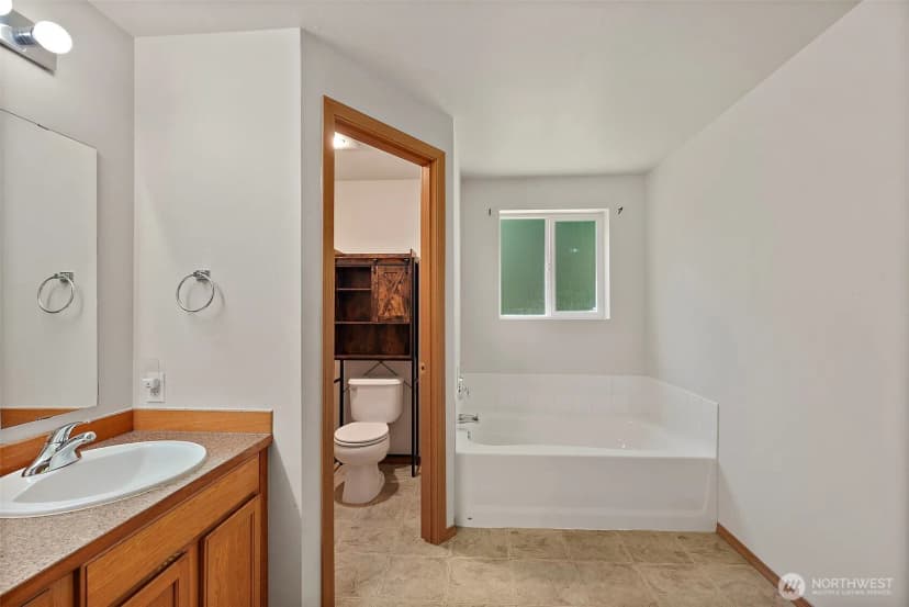 Property photo for 8816 324th St E, Eatonville photo 23