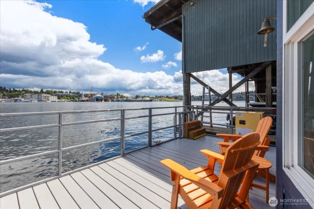 Property photo for 2706 Westlake Avenue N #76, Seattle photo 4