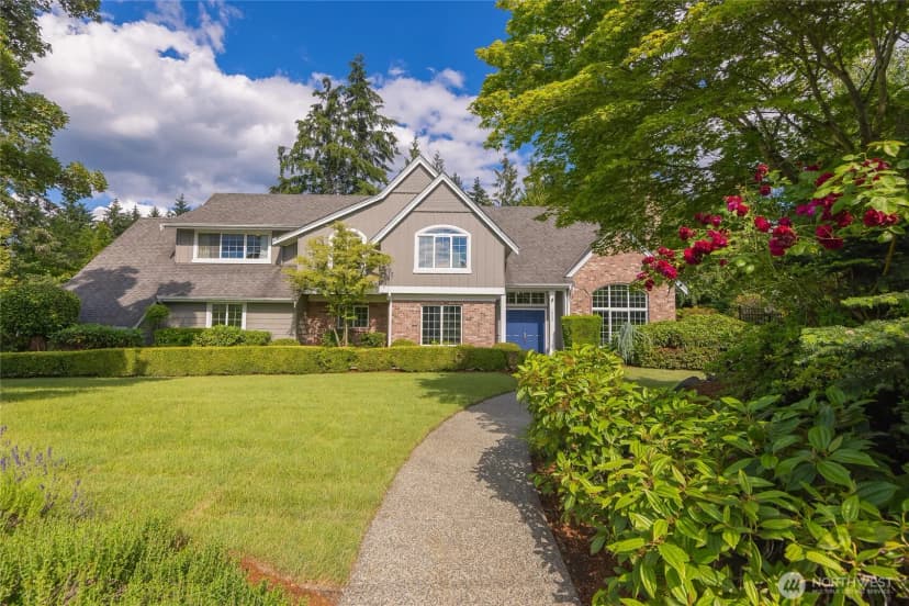Property photo for 1032 84th Avenue Ne, Medina