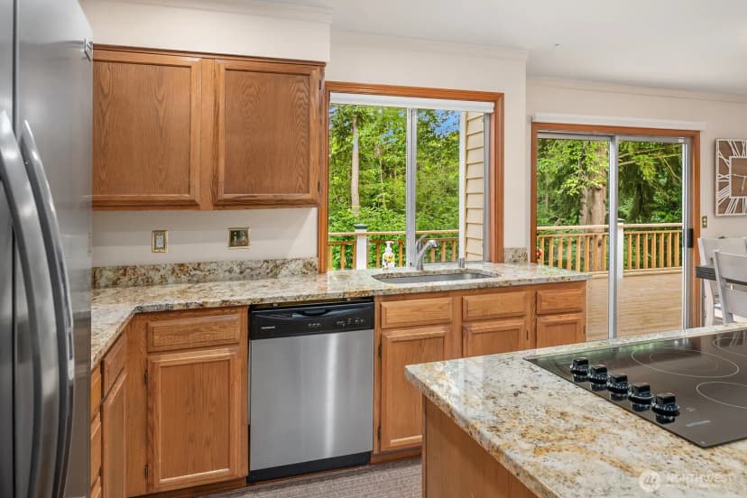 Property photo for 14009 Cascade Drive Se, Snohomish photo 6