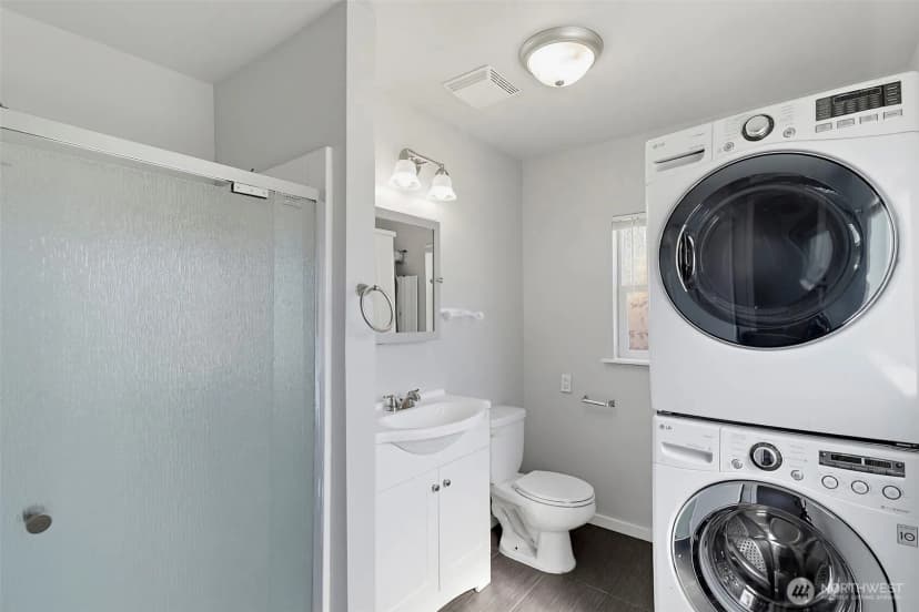 Property photo for 5454 35th Avenue Sw #d14, Seattle photo 18