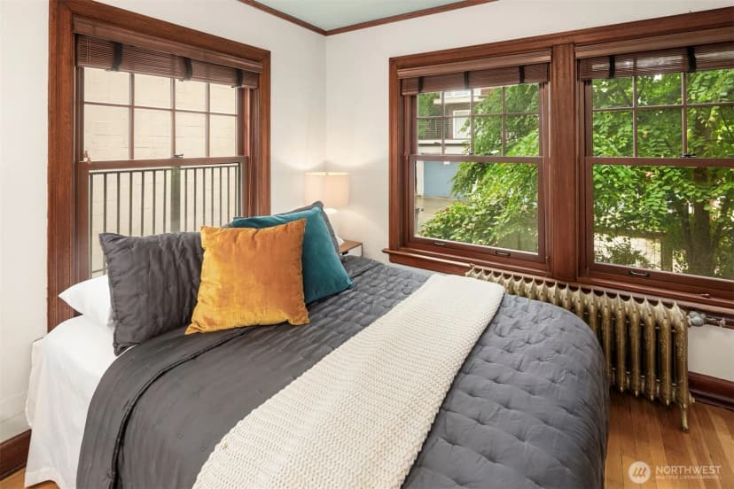 Property photo for 408 Bellevue Avenue E #205, Seattle photo 9