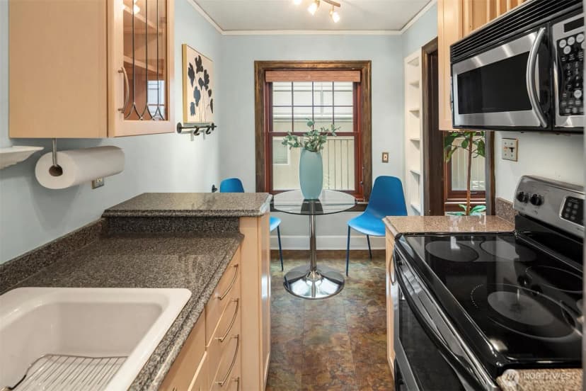 Property photo for 408 Bellevue Avenue E #205, Seattle photo 16