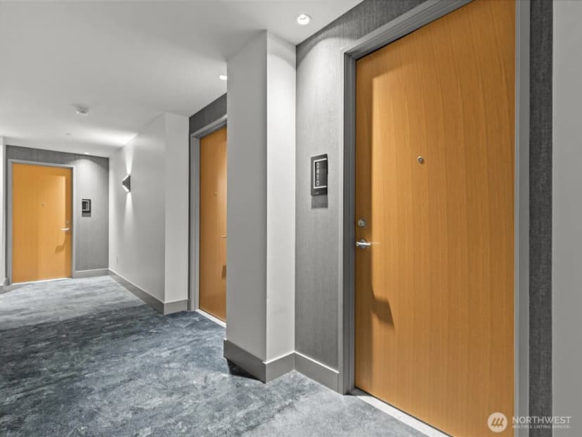 Property photo for 2510 6th Avenue #2410, Seattle photo 23