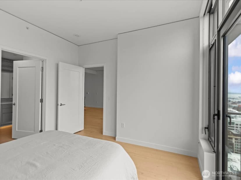Property photo for 2510 6th Avenue #2410, Seattle photo 10
