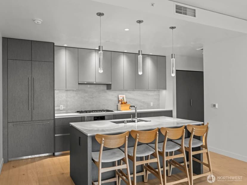 Property photo for 2510 6th Avenue #2410, Seattle photo 5