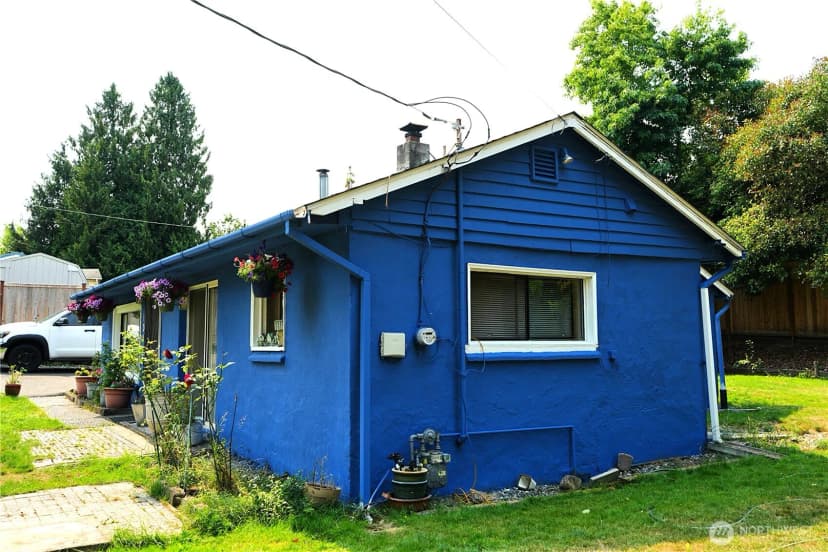 Property photo for 10433 1st Avenue Sw, Burien photo 17