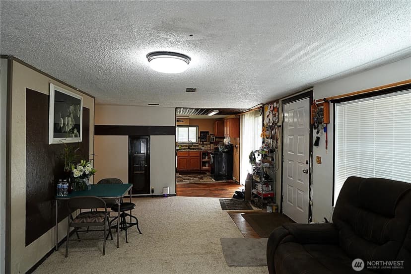 Property photo for 10433 1st Avenue Sw, Burien photo 11