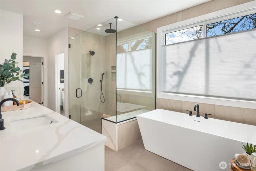 Property photo for 1917 166th Place Ne, Bellevue photo 22