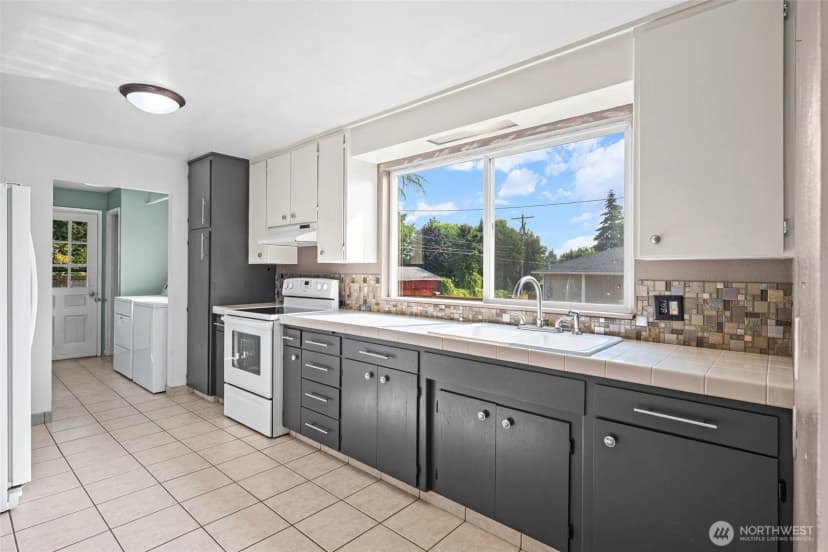 Property photo for 503 S 58th Street, Tacoma photo 9