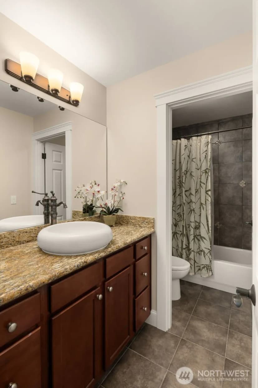 Property photo for 26011 147th Place Se, Kent photo 22
