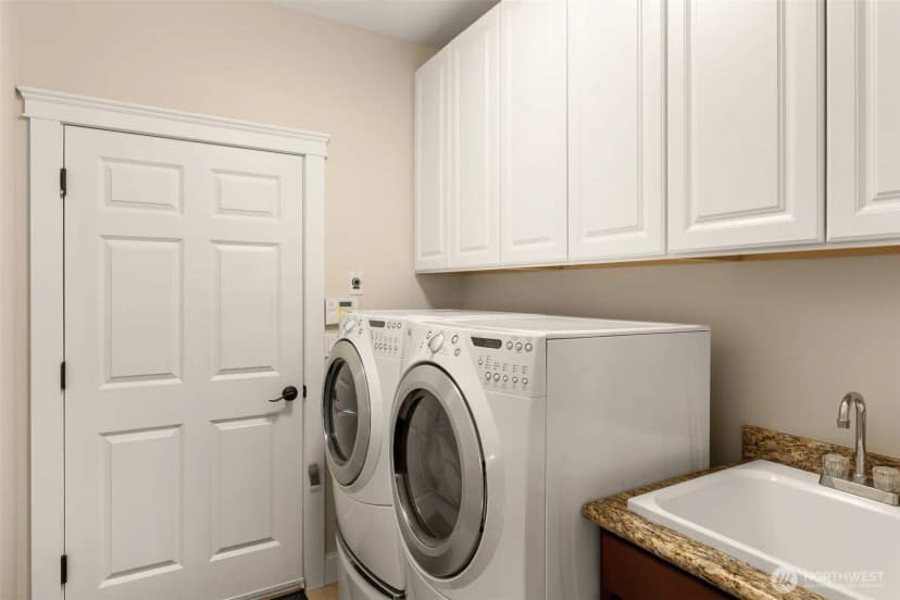 Property photo for 26011 147th Place Se, Kent photo 24