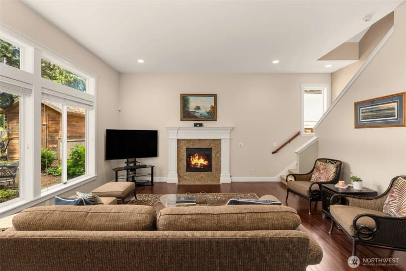 Property photo for 26011 147th Place Se, Kent photo 8