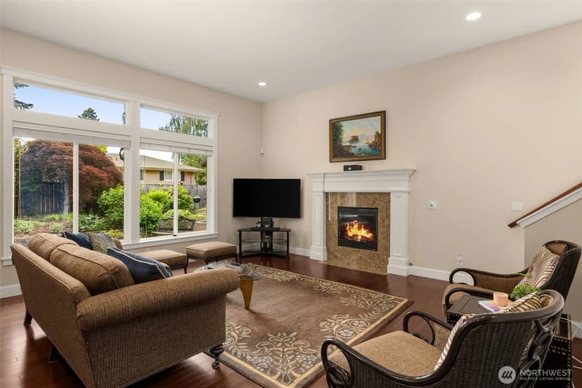 Property photo for 26011 147th Place Se, Kent photo 3